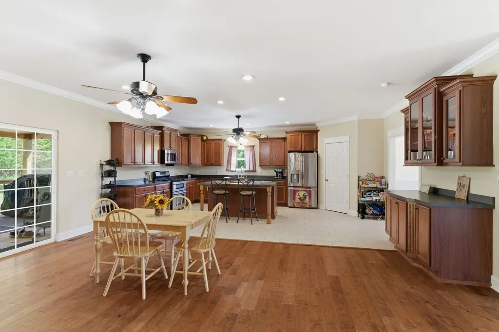 985 Furnace Hollow Road Dickson TN 37055