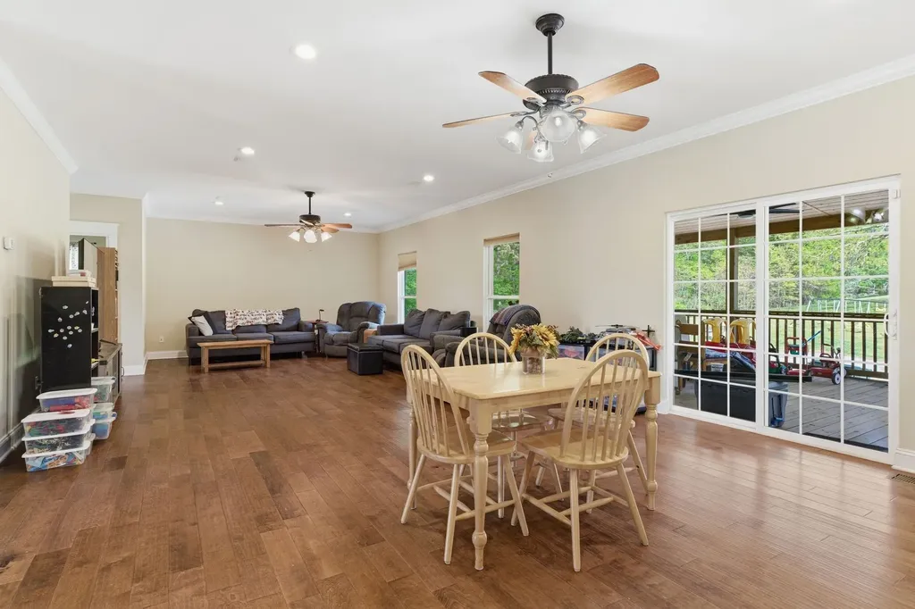 985 Furnace Hollow Road Dickson TN 37055