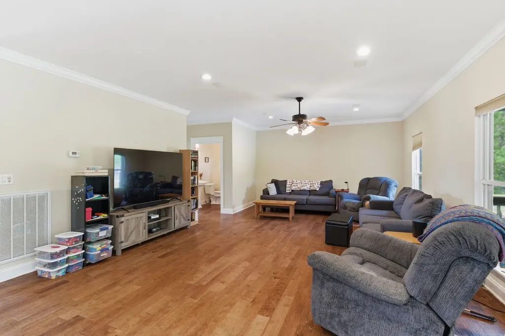 985 Furnace Hollow Road Dickson TN 37055