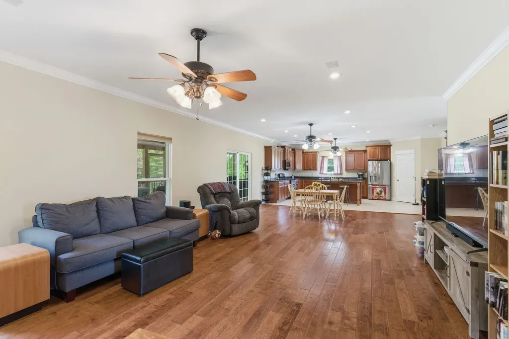 985 Furnace Hollow Road Dickson TN 37055