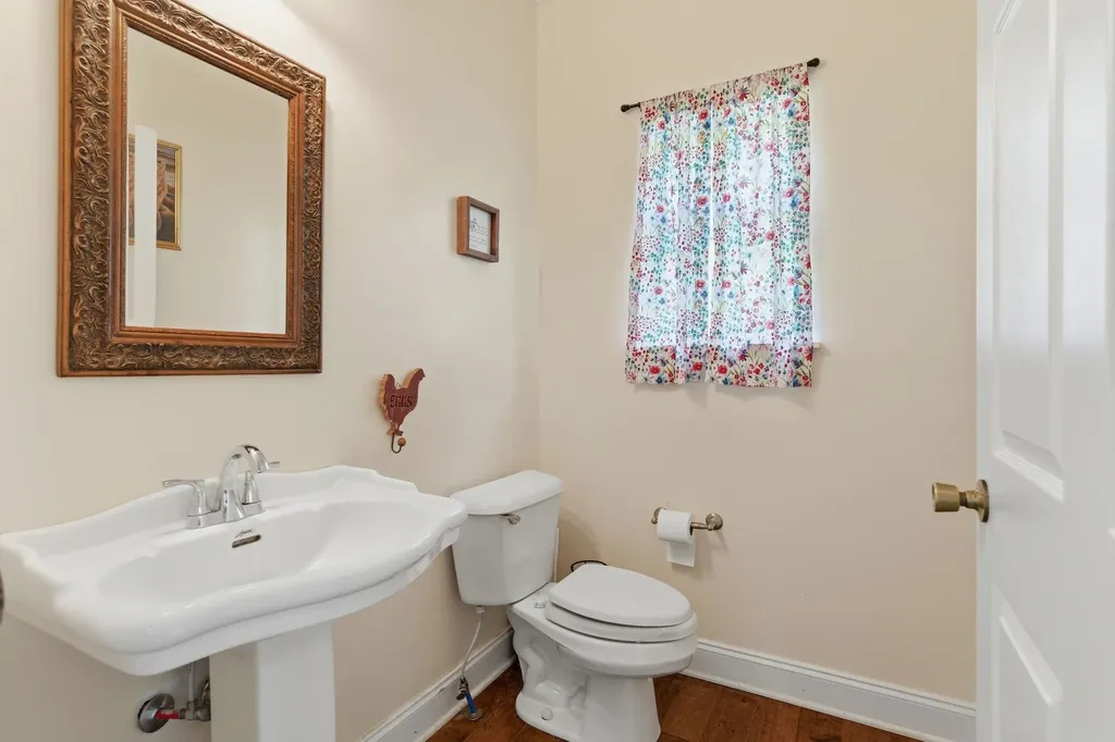 985 Furnace Hollow Road Dickson TN 37055