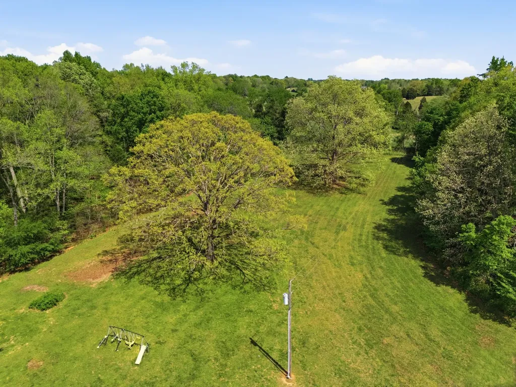 985 Furnace Hollow Road Dickson TN 37055