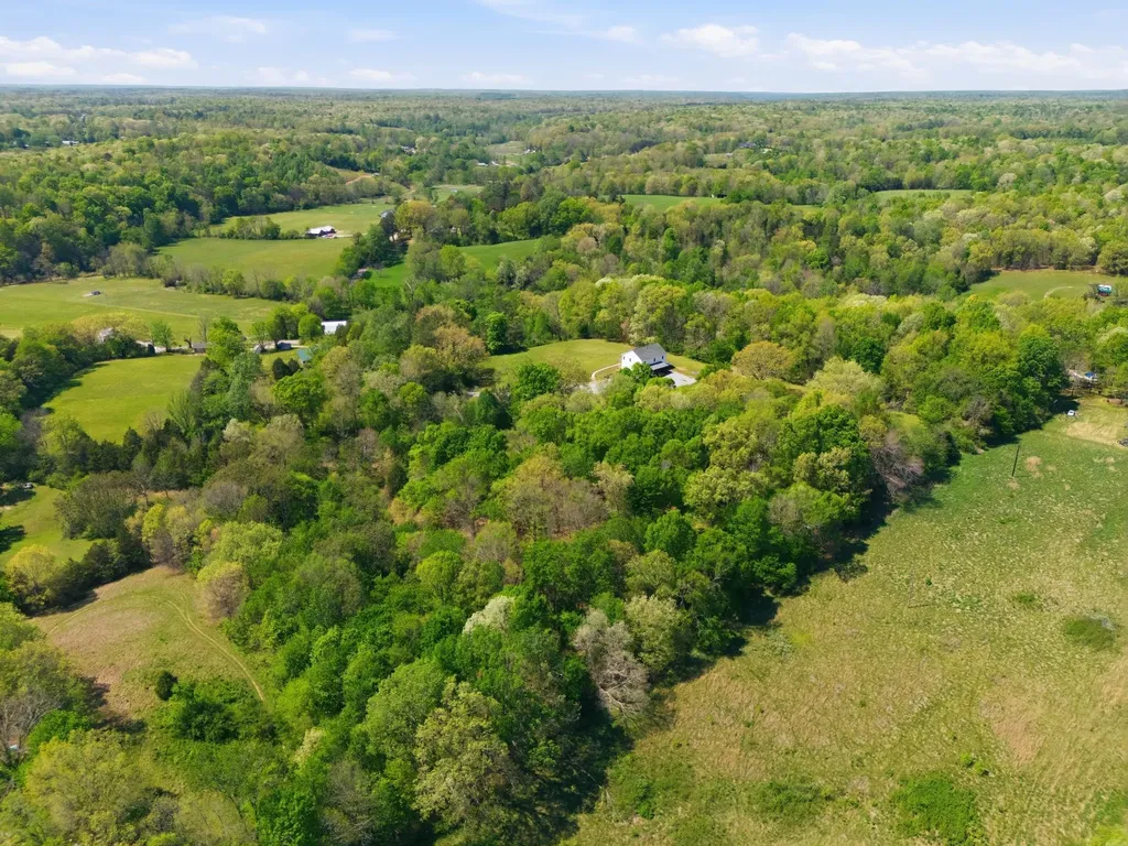 985 Furnace Hollow Road Dickson TN 37055