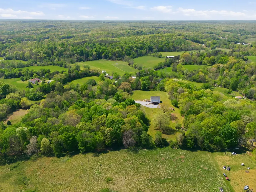 985 Furnace Hollow Road Dickson TN 37055