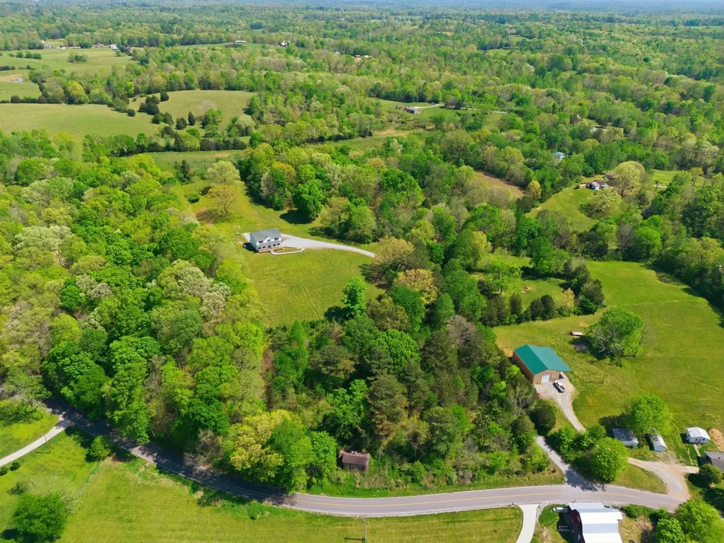 985 Furnace Hollow Road Dickson TN 37055