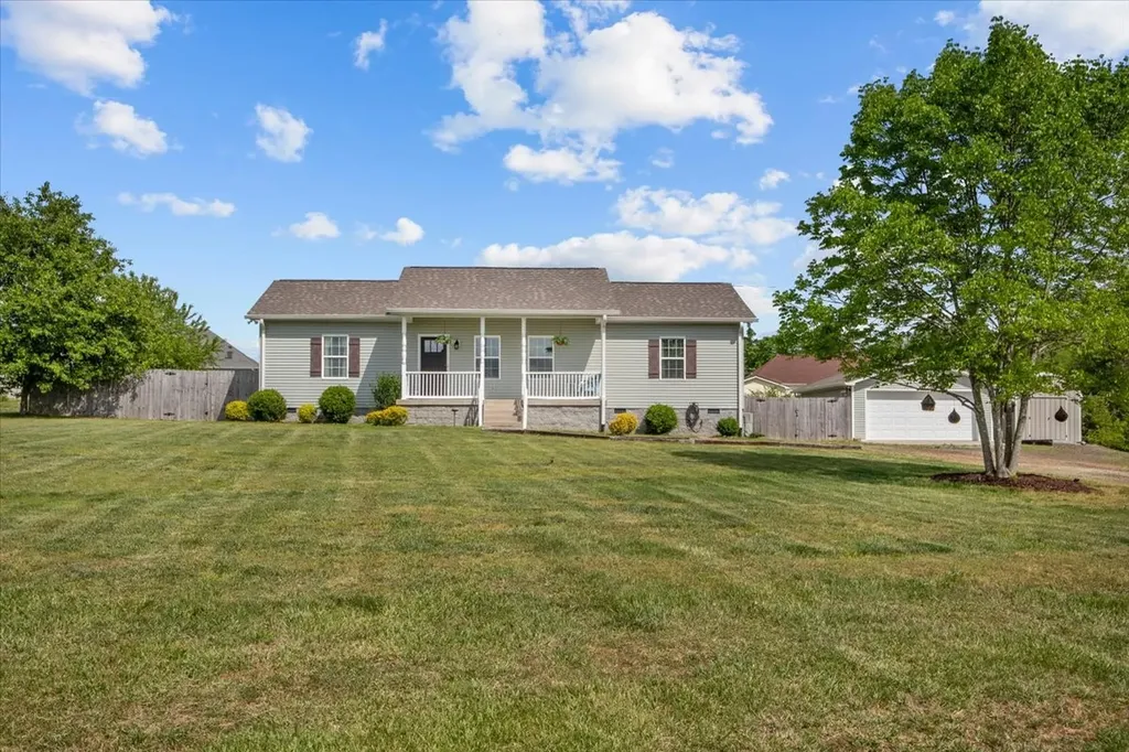 17041 Pond Circle Bon Aqua TN 37025