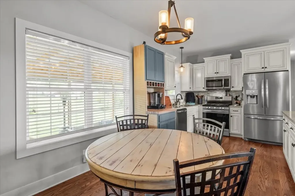17041 Pond Circle Bon Aqua TN 37025