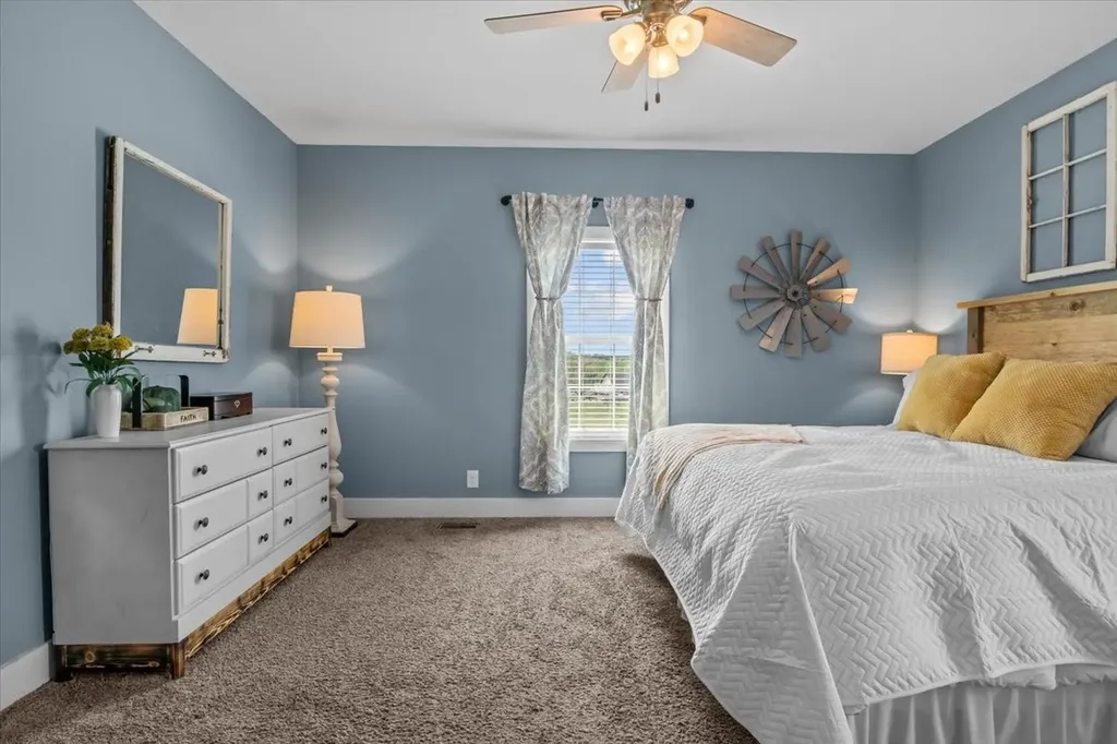 17041 Pond Circle Bon Aqua TN 37025