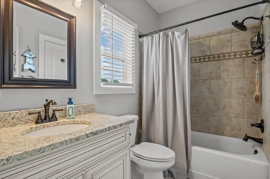 17041 Pond Circle Bon Aqua TN 37025