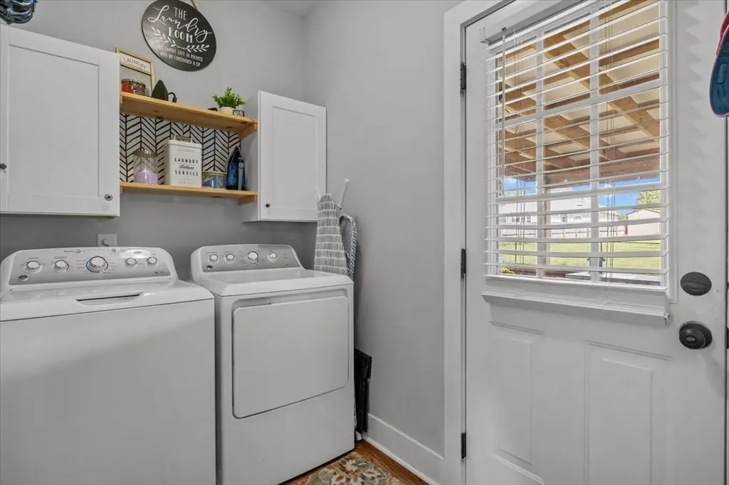 17041 Pond Circle Bon Aqua TN 37025