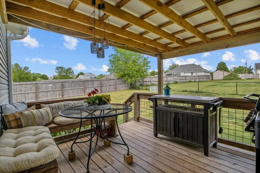 17041 Pond Circle Bon Aqua TN 37025