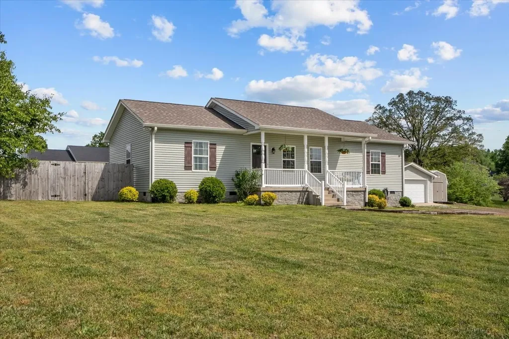 17041 Pond Circle Bon Aqua TN 37025