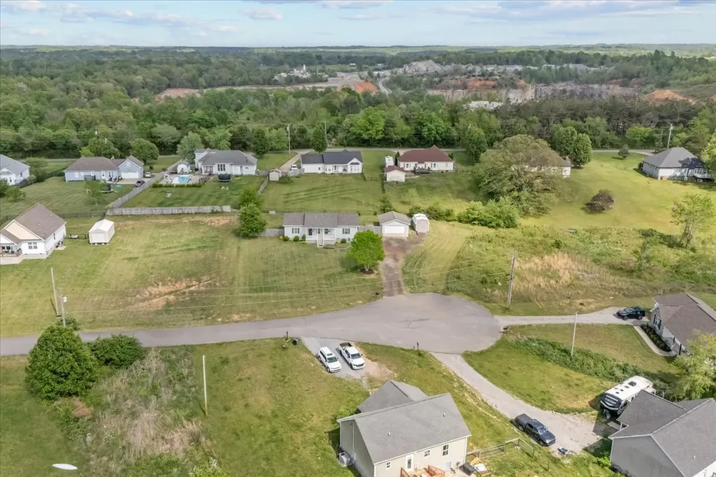 17041 Pond Circle Bon Aqua TN 37025