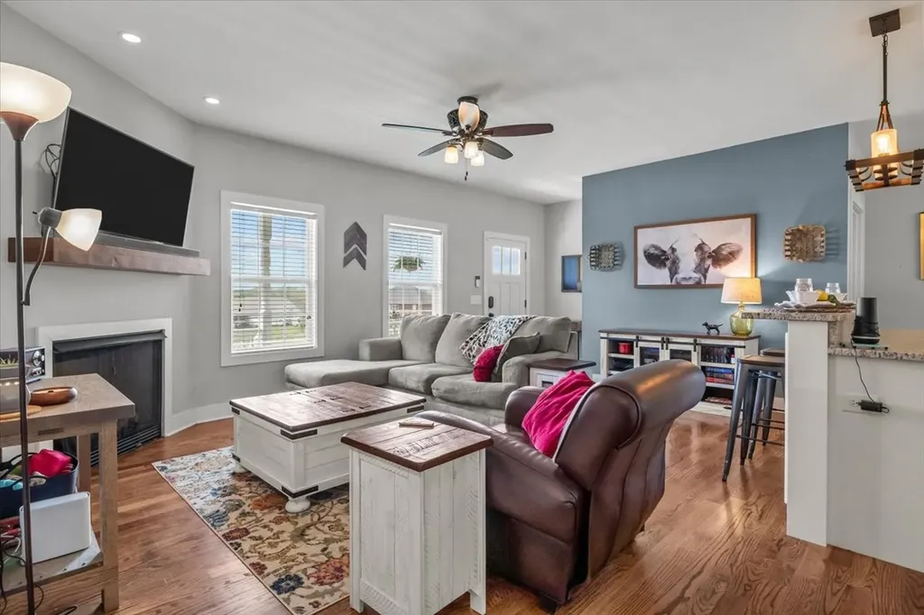 17041 Pond Circle Bon Aqua TN 37025