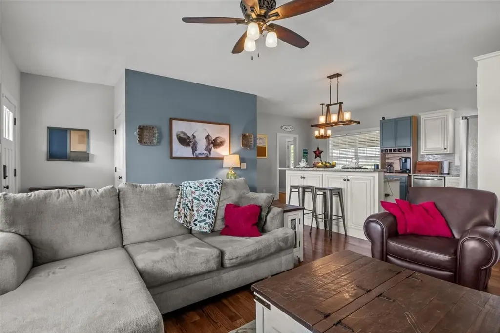 17041 Pond Circle Bon Aqua TN 37025