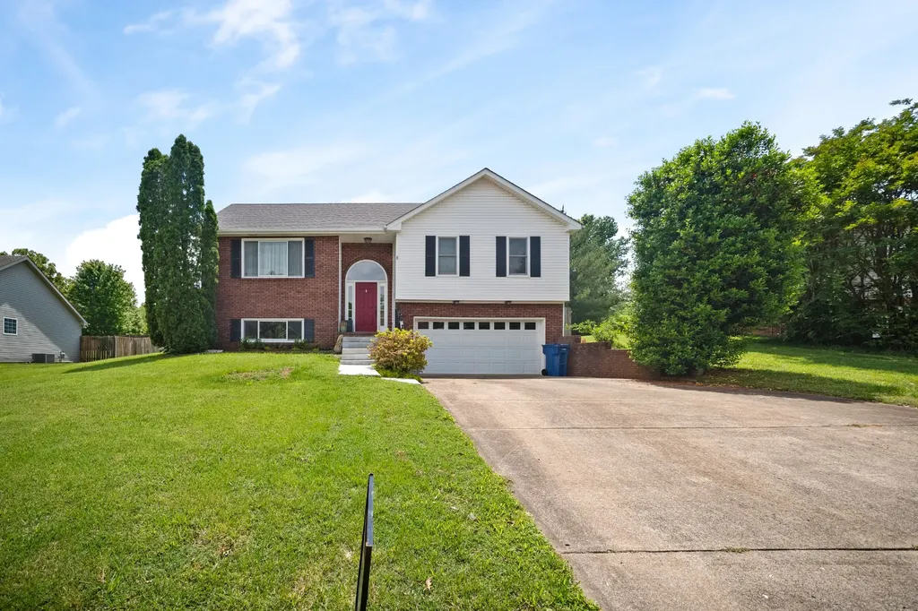 3418 Poplar Hill Clarksville TN 37043