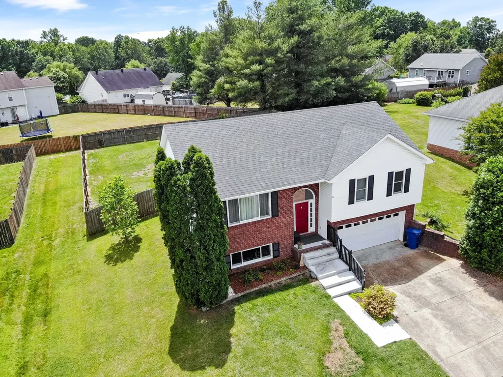 3418 Poplar Hill Clarksville TN 37043