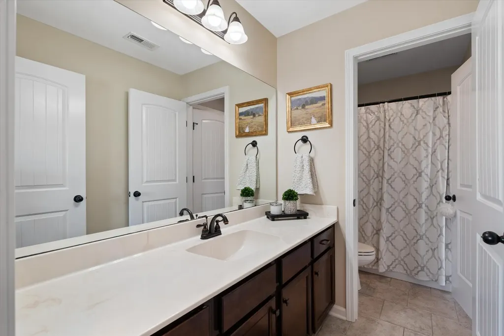 1027 Double Tree Lane Gallatin TN 37066