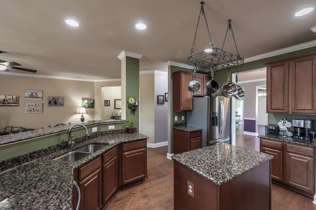 1006 Abberley Circle Hendersonville TN 37075