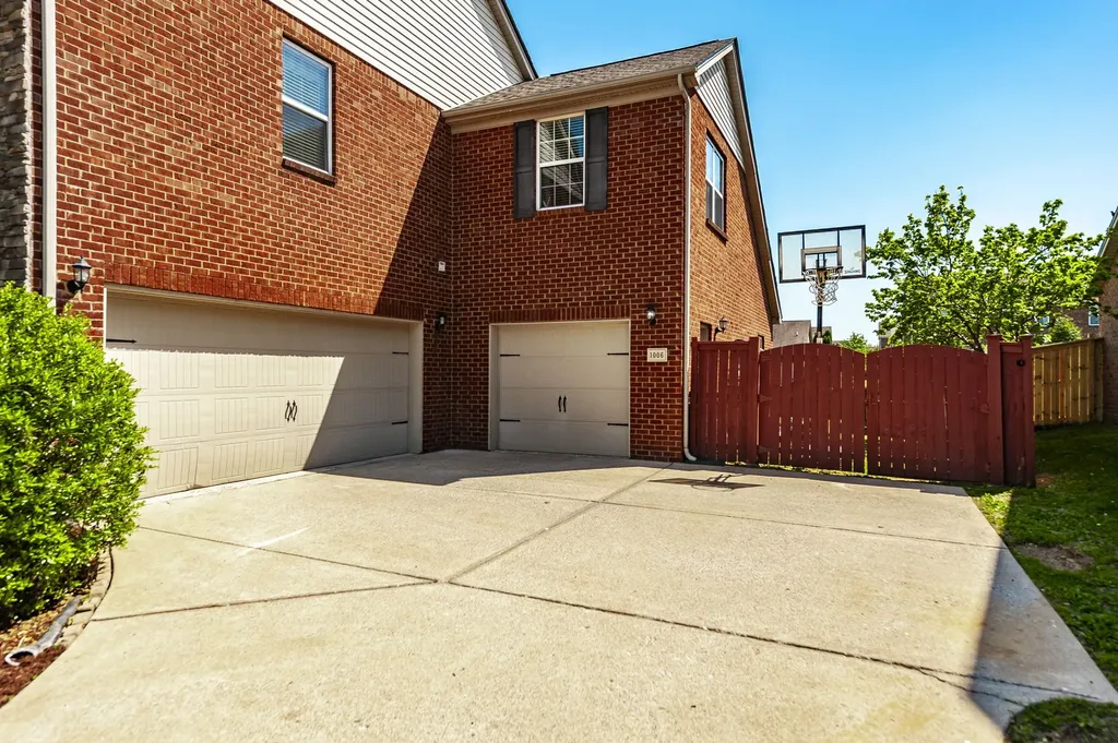 1006 Abberley Circle Hendersonville TN 37075