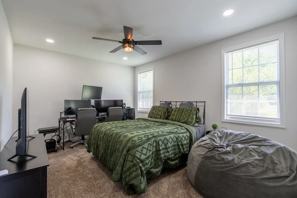 709 Windsor Avenue Lawrenceburg TN 38464