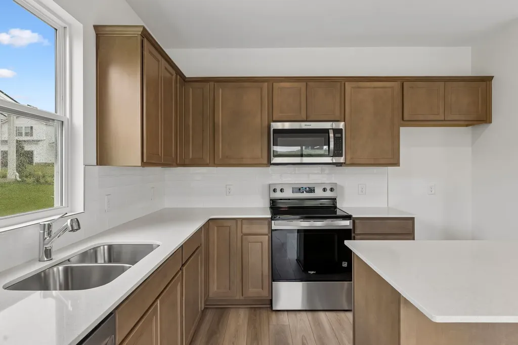 3276 Barrel Oak Pass Columbia TN 38401