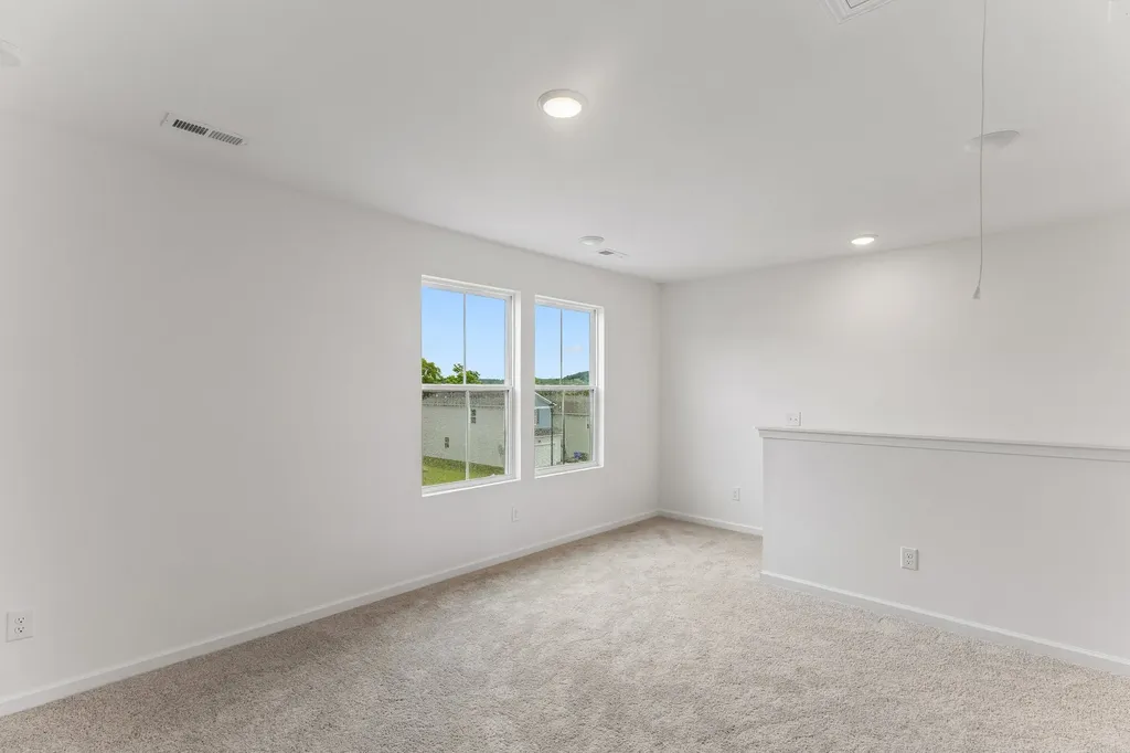 3276 Barrel Oak Pass Columbia TN 38401