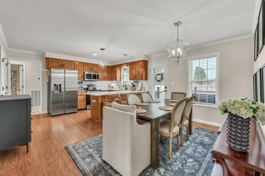 2392 Ellsworth Drive Clarksville TN 37043