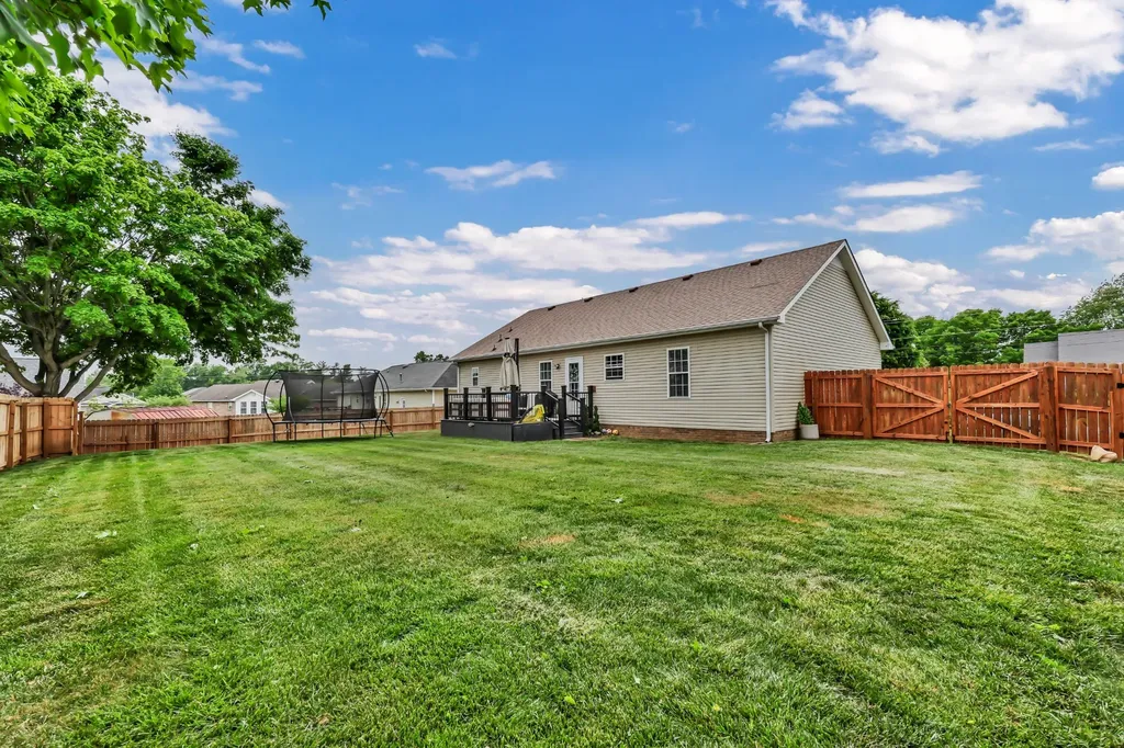 2392 Ellsworth Drive Clarksville TN 37043