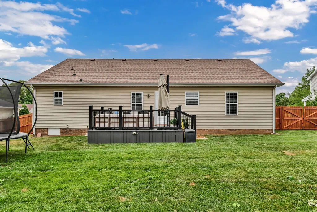 2392 Ellsworth Drive Clarksville TN 37043
