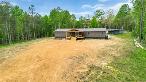 195 Roddy Springs Road Tracy City TN 37387