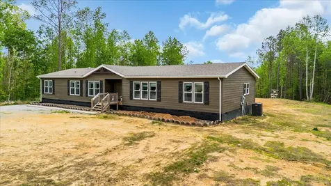 195 Roddy Springs Road Tracy City TN 37387