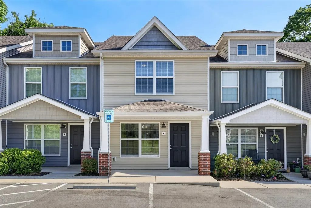 645 Stowe Court Clarksville TN 37040