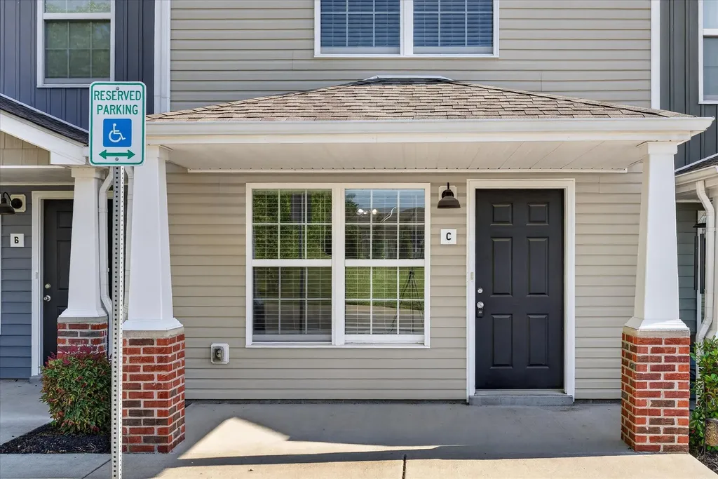 645 Stowe Court Clarksville TN 37040