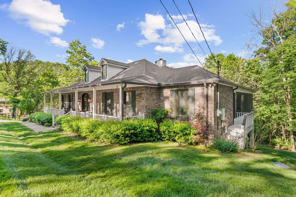 105 Foxwood Ln, SW Franklin TN 37069