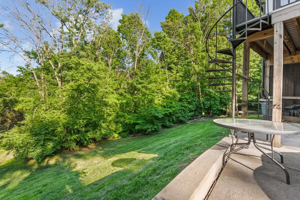 105 Foxwood Ln, SW Franklin TN 37069