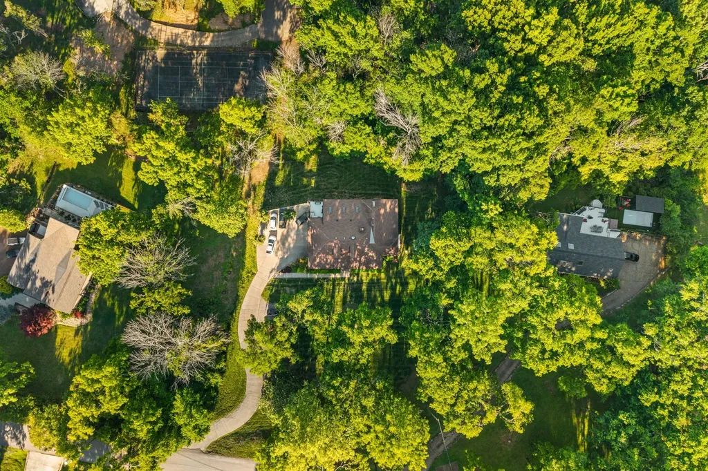 105 Foxwood Ln, SW Franklin TN 37069