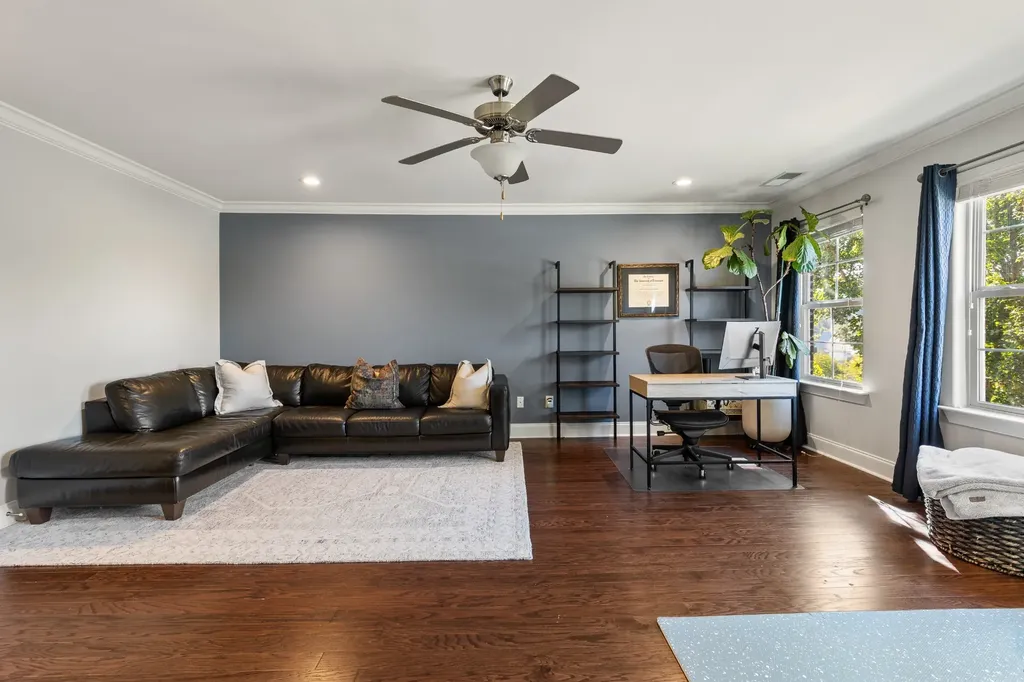 815 Silkwood Drive Nashville TN 37221