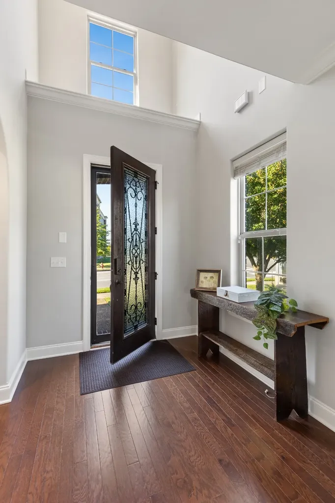 815 Silkwood Drive Nashville TN 37221