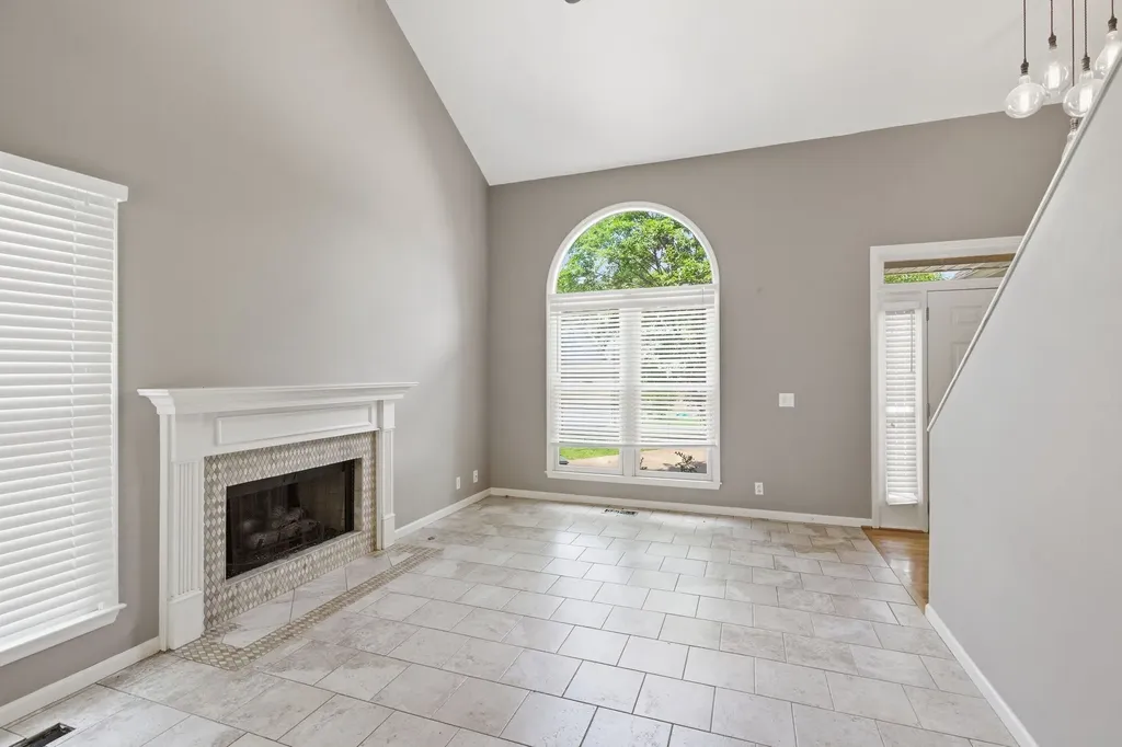 913 Magnolia Ct, W Nashville TN 37221