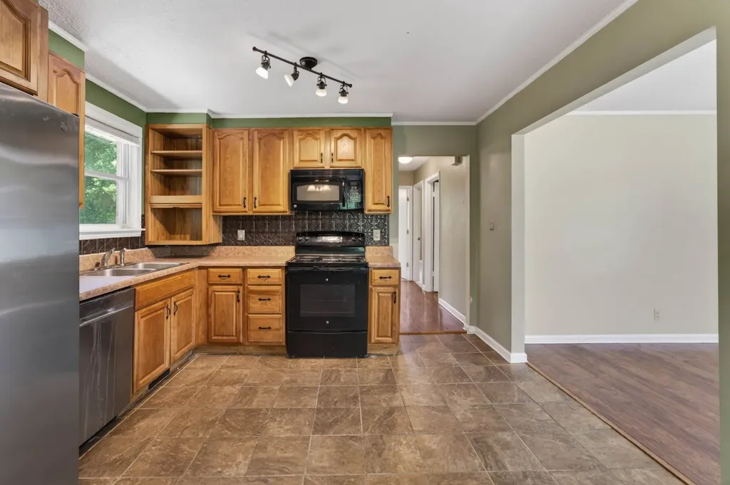807 Pollard Road Clarksville TN 37042