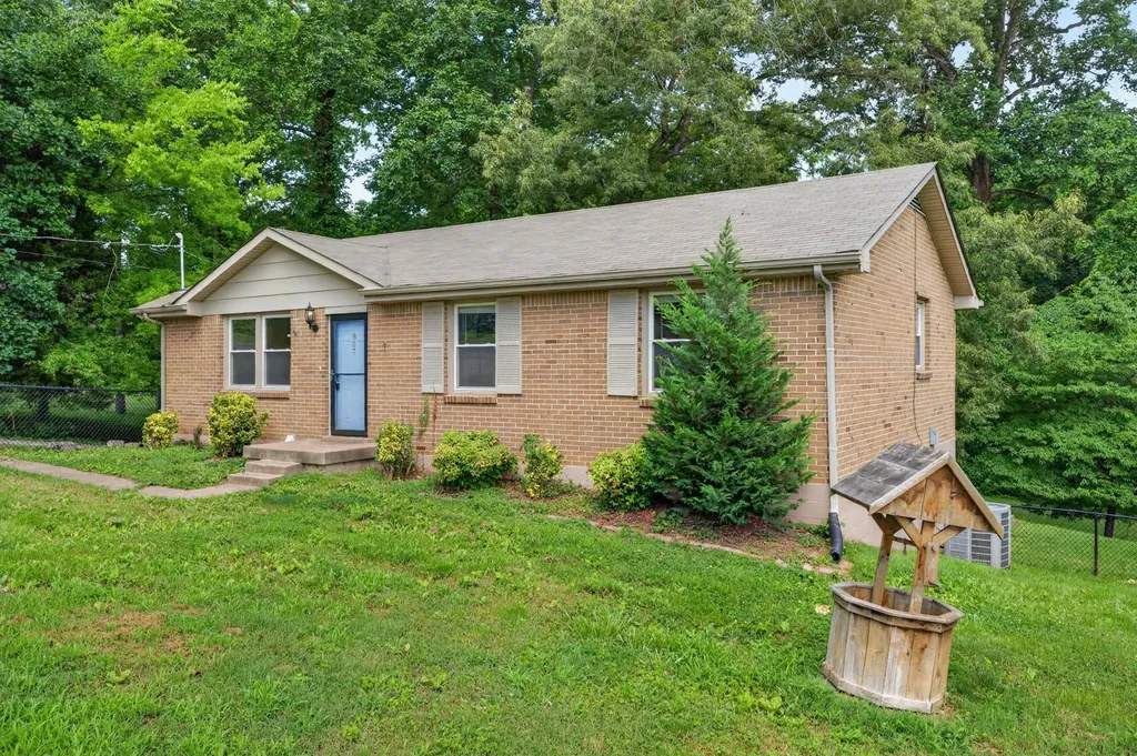 807 Pollard Road Clarksville TN 37042