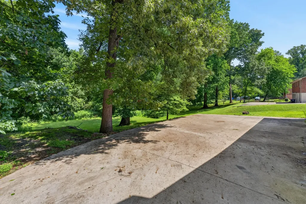807 Pollard Road Clarksville TN 37042