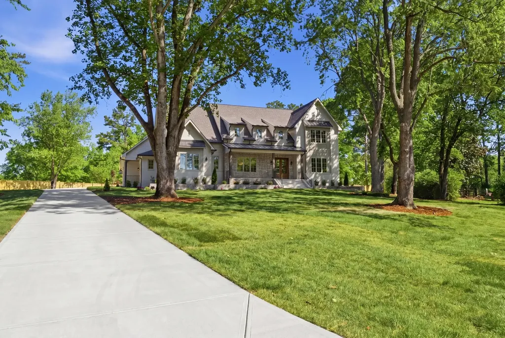 9016 Hood Place Brentwood TN 37027