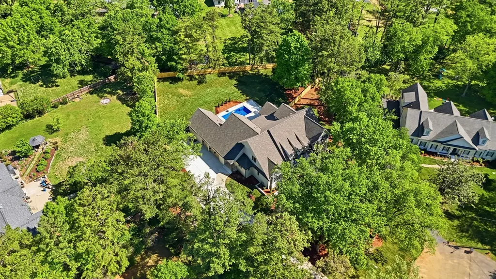 9016 Hood Place Brentwood TN 37027