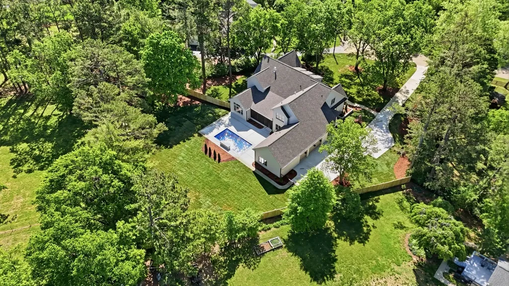 9016 Hood Place Brentwood TN 37027