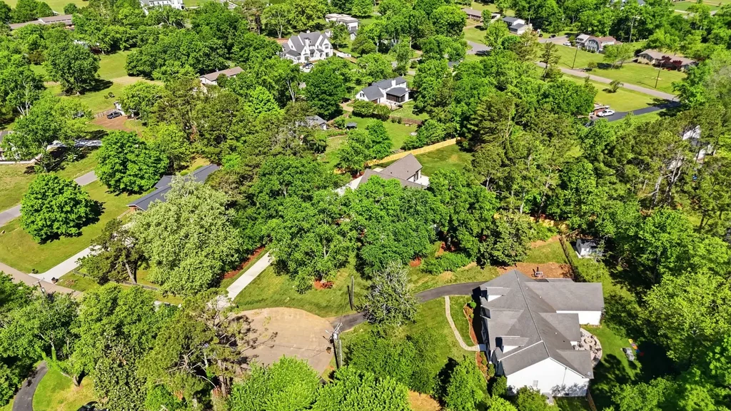 9016 Hood Place Brentwood TN 37027