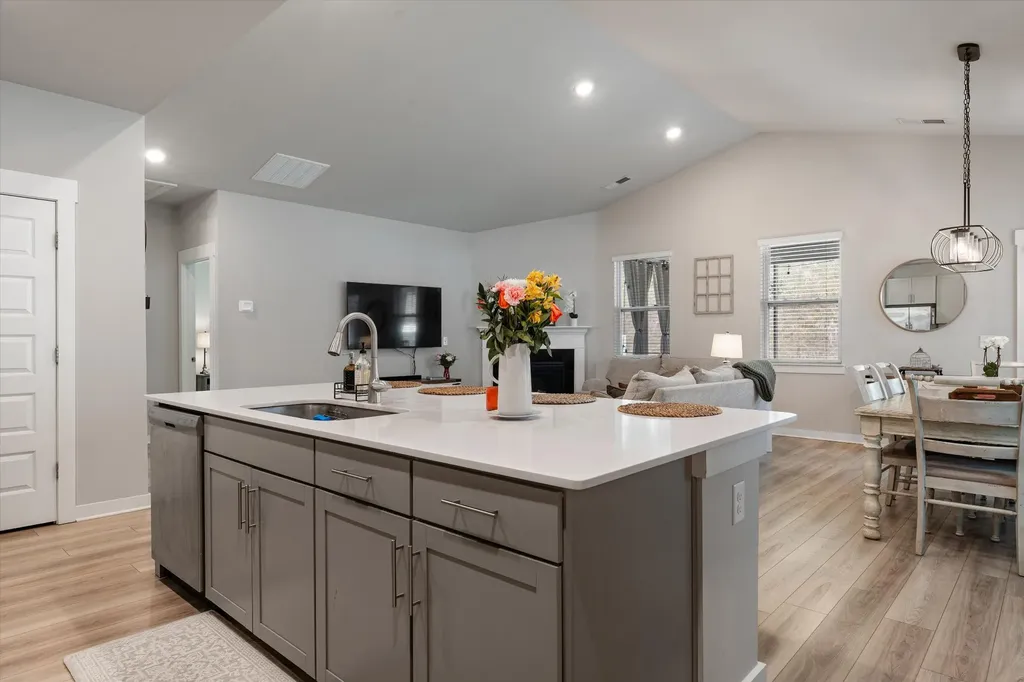 1077 Pebble Run Road Hendersonville TN 37075