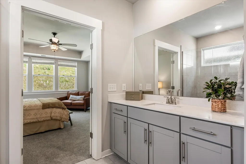 1077 Pebble Run Road Hendersonville TN 37075