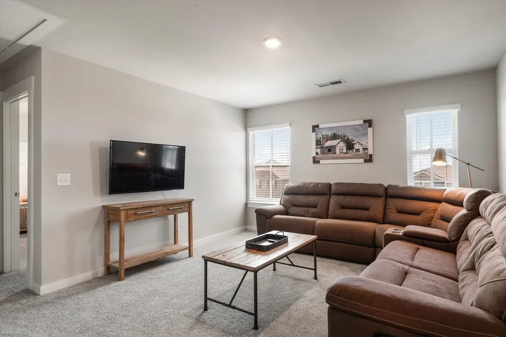 1077 Pebble Run Road Hendersonville TN 37075